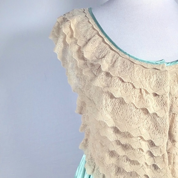 Rare Anthropologie COQUETTE RUFFLED knitted and knotted top 100% silk & wool - Picture 2 of 7